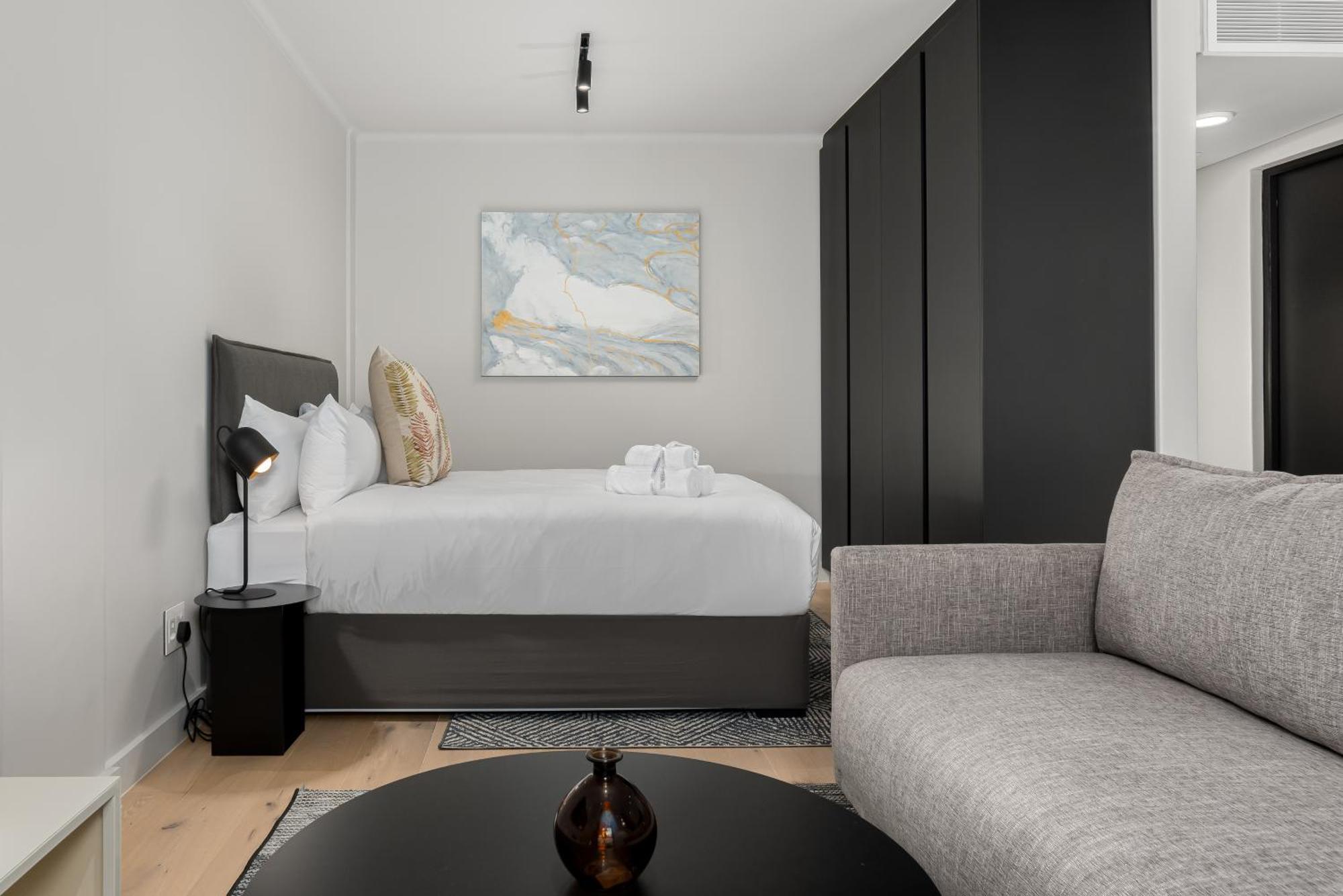 The Tokyo Aparthotel By Totalstay Cape Town Exterior photo