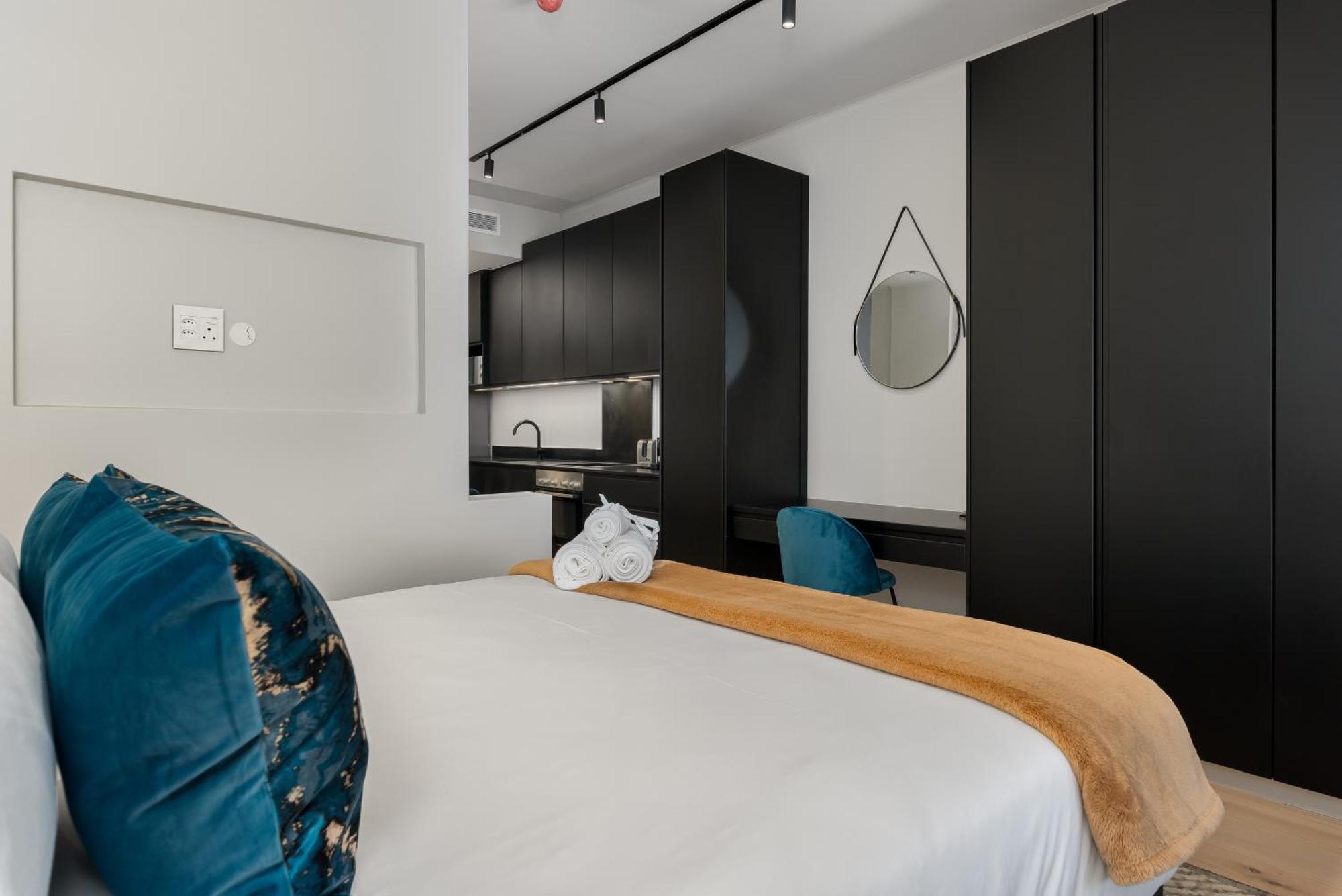 The Tokyo Aparthotel By Totalstay Cape Town Exterior photo