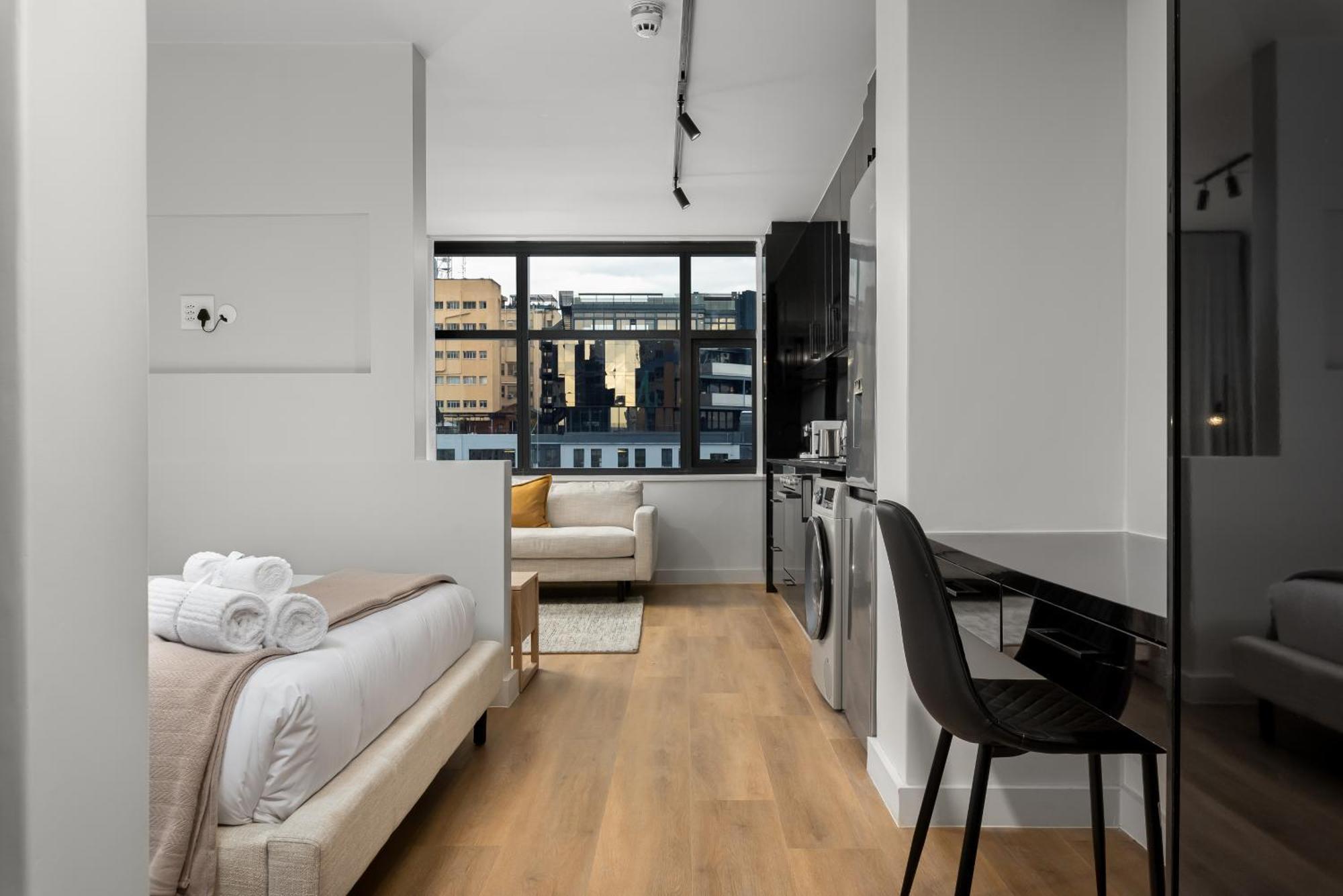 The Tokyo Aparthotel By Totalstay Cape Town Room photo